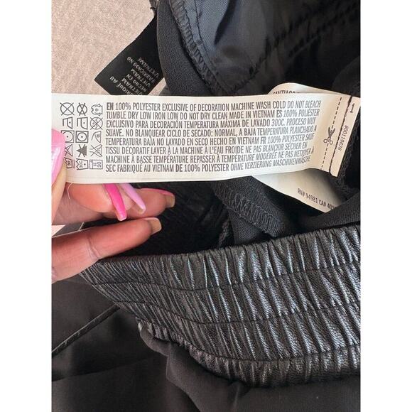 Womens Forever 21 Black Pants Sz M Gorpcore Joggers Elastic Waist Officewear - Picture 7 of 11